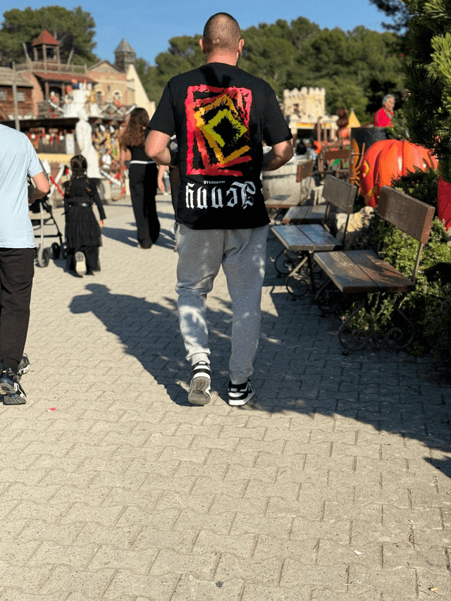 t-shirt oversize unisex Rouge - GRAPHIQUE COLLECTION 